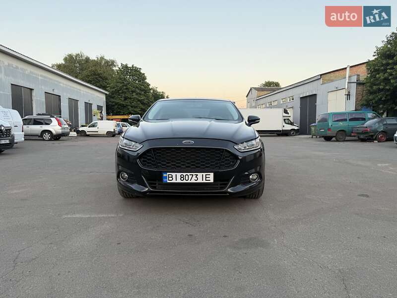 Седан Ford Fusion 2014 в 