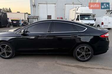 Седан Ford Fusion 2014 в 