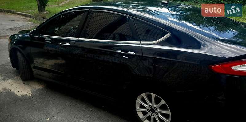 Седан Ford Fusion 2014 в Киеве