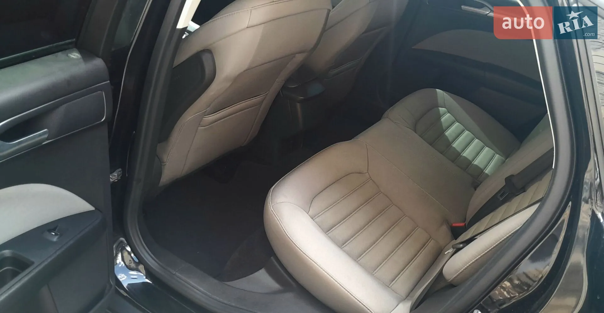 2014 Ford Fusion - мініатюра 37
