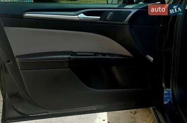 Седан Ford Fusion 2014 в 