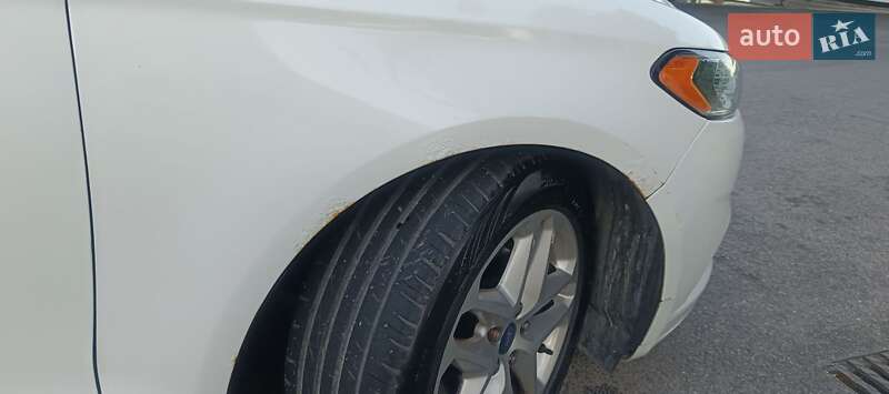 Седан Ford Fusion 2015 в Чернігові