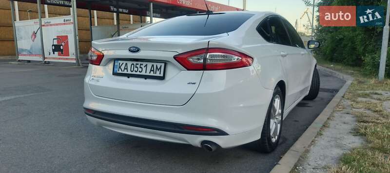 Седан Ford Fusion 2015 в Чернігові