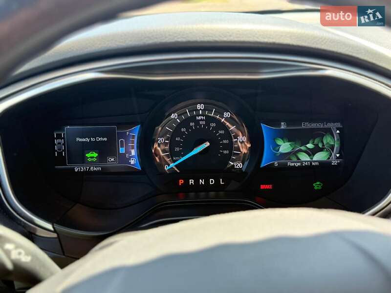 Седан Ford Fusion 2019 в Львове