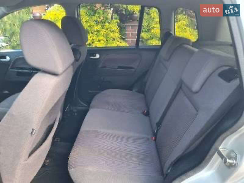 Хэтчбек Ford Fusion 2007 в Звягеле