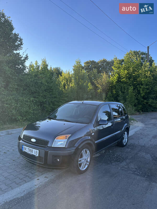 Хэтчбек Ford Fusion 2007 в Ровно