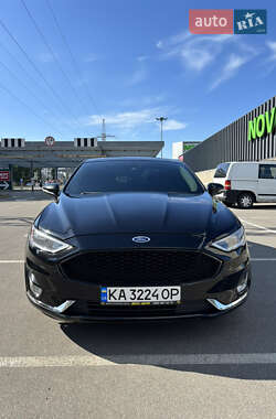 Седан Ford Fusion 2019 в 