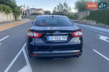 Седан Ford Fusion 2013 в 