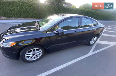 Седан Ford Fusion 2013 в 