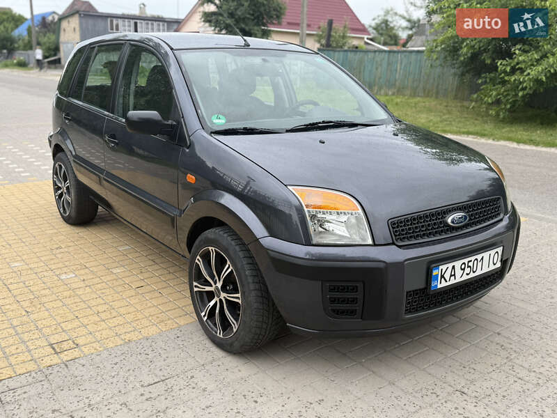 Хэтчбек Ford Fusion 2006 в Киеве