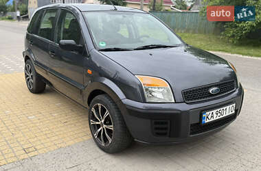 Хэтчбек Ford Fusion 2006 в 