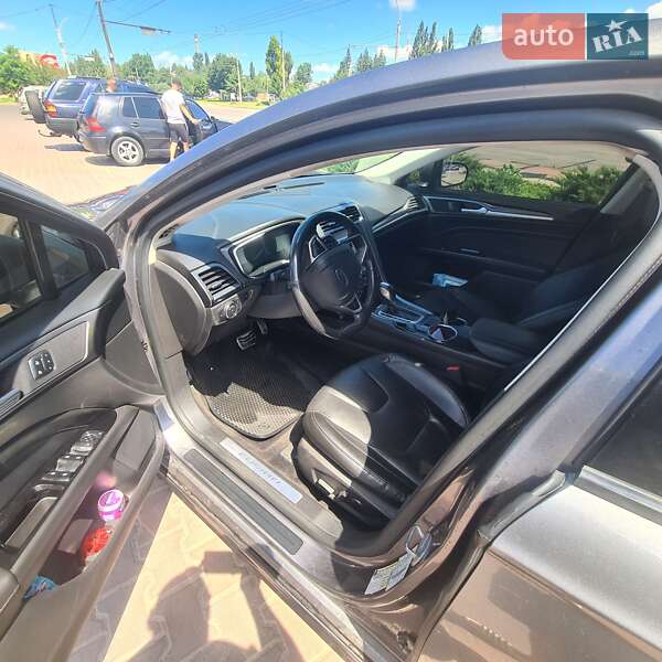 Седан Ford Fusion 2013 в Сумах