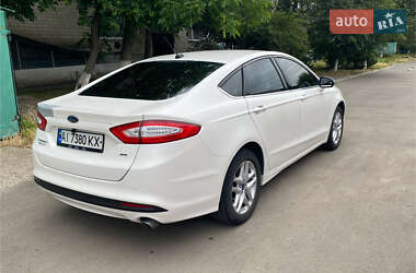 Седан Ford Fusion 2014 в 