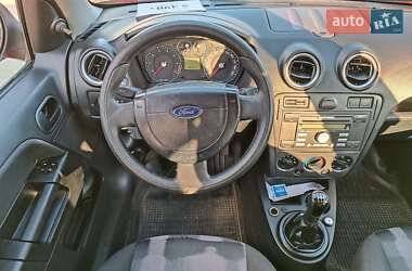 Хэтчбек Ford Fusion 2011 в 