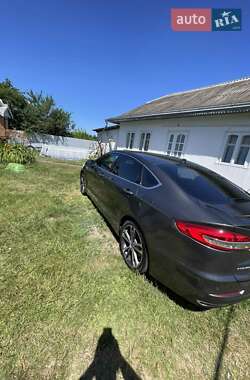 Седан Ford Fusion 2019 в 