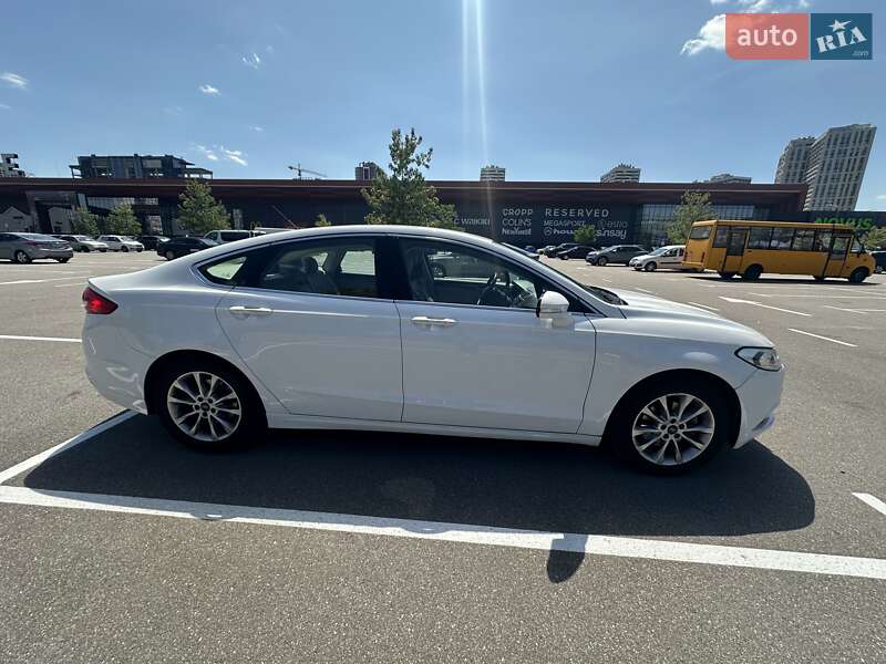 Седан Ford Fusion 2016 в Киеве
