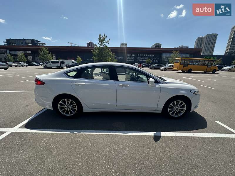 Седан Ford Fusion 2016 в Киеве