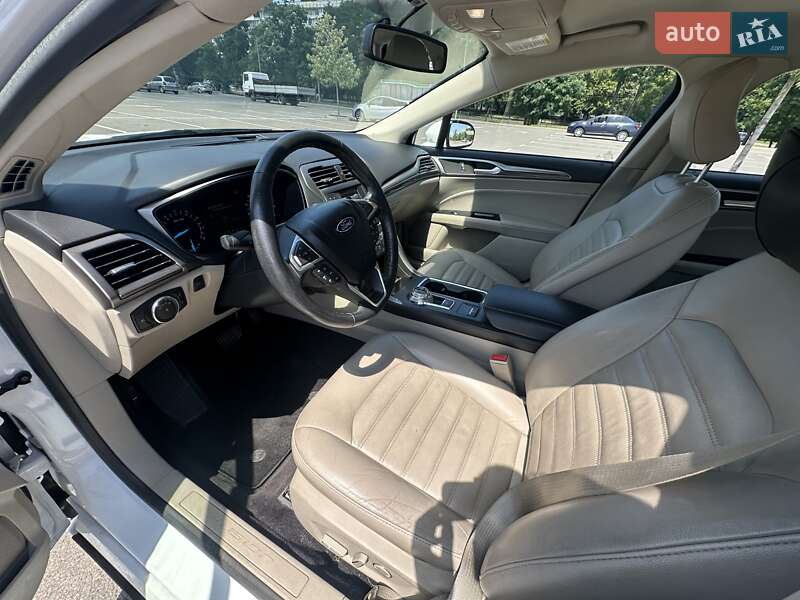 Седан Ford Fusion 2016 в Киеве