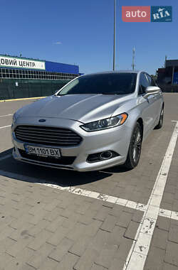 Седан Ford Fusion 2016 в 