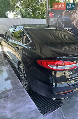 Седан Ford Fusion 2019 в 