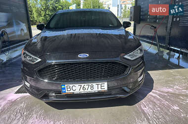 Седан Ford Fusion 2019 в 