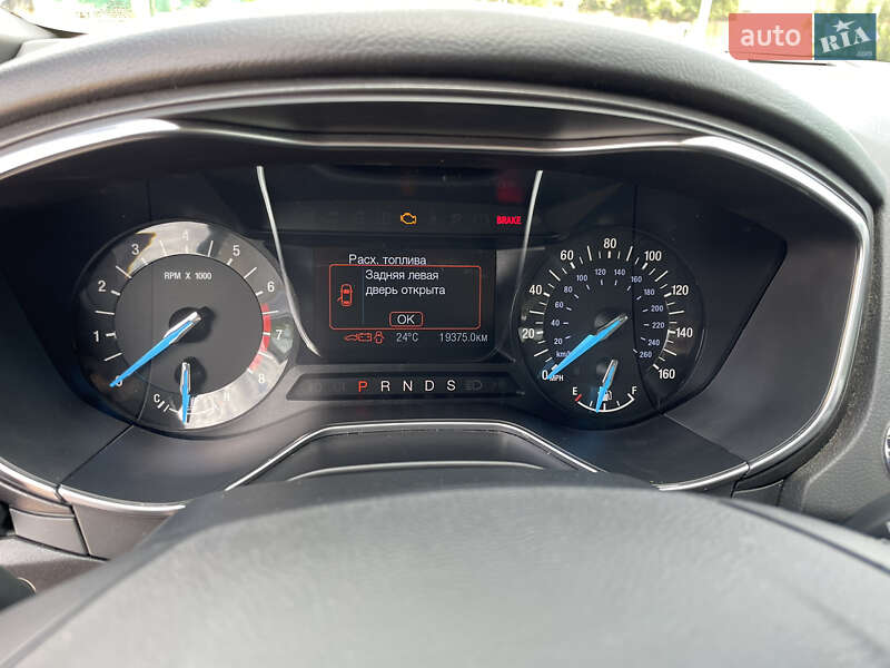 Седан Ford Fusion 2017 в Одесі