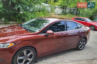 Седан Ford Fusion 2016 в 