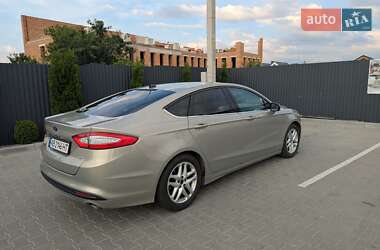 Седан Ford Fusion 2014 в 