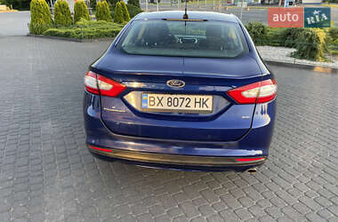 Седан Ford Fusion 2016 в 