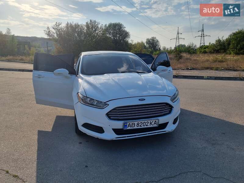 Седан Ford Fusion 2015 в Вінниці