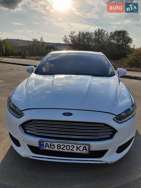 Седан Ford Fusion 2015 в Вінниці