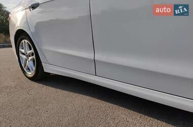 Седан Ford Fusion 2015 в 