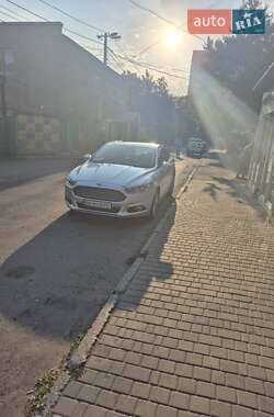 Седан Ford Fusion 2012 в 