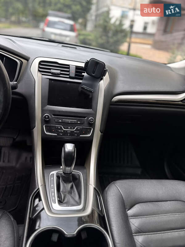 Седан Ford Fusion 2016 в Києві фото 25 Седан Ford Fusion 2016 в Києві