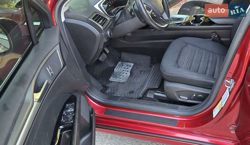 Седан Ford Fusion 2016 в Запорожье