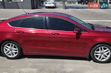 Седан Ford Fusion 2016 в 