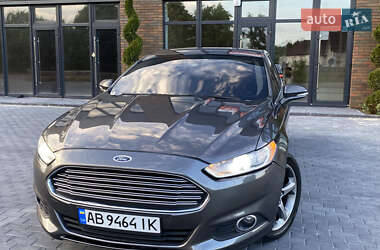 Седан Ford Fusion 2015 в 