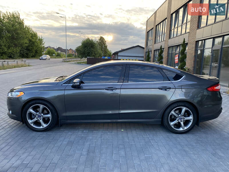 Седан Ford Fusion 2015 в Виннице