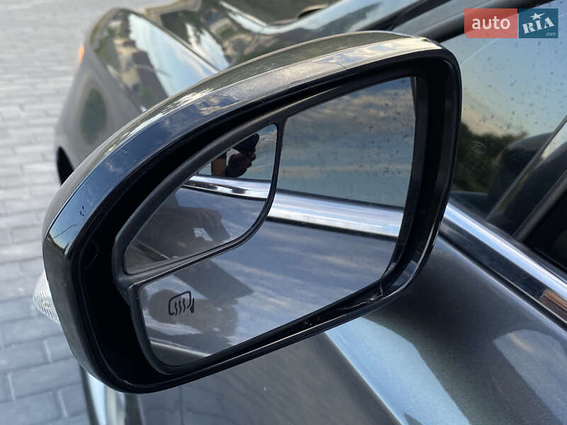 Седан Ford Fusion 2015 в Виннице