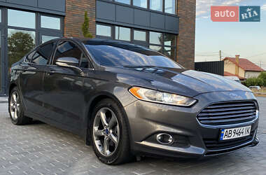Седан Ford Fusion 2015 в 