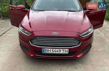 Седан Ford Fusion 2014 в Львове