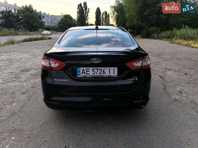 Седан Ford Fusion 2013 в Днепре