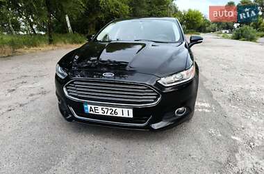 Седан Ford Fusion 2013 в 