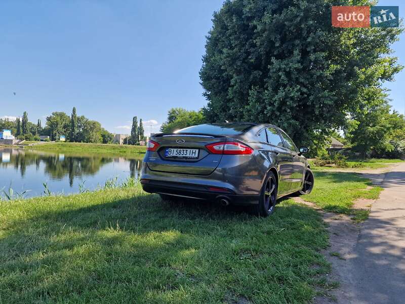 Седан Ford Fusion 2016 в Кременчуге