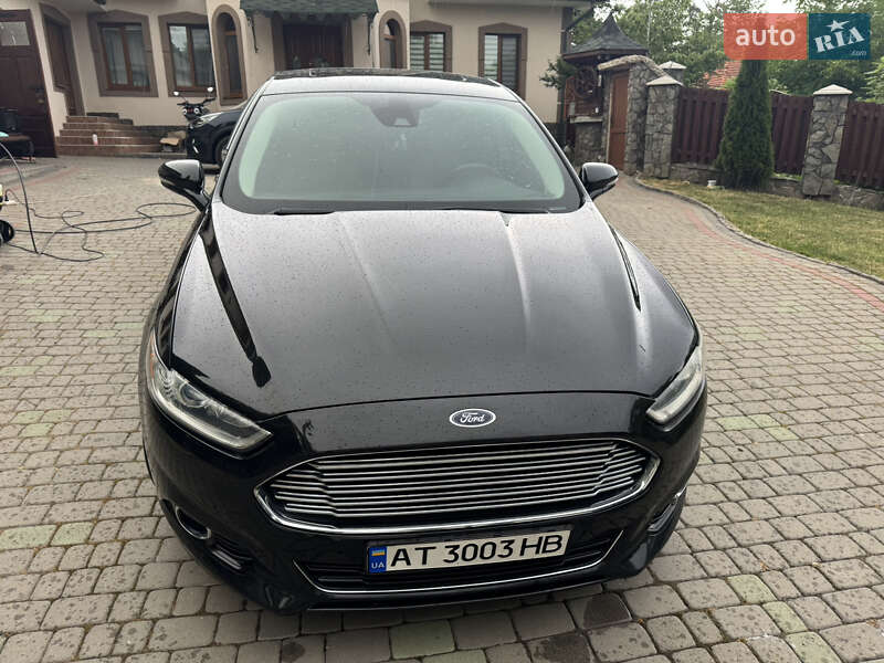 Седан Ford Fusion 2014 в Гвіздці