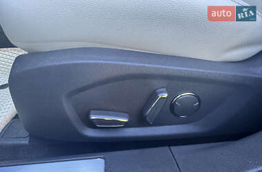 Седан Ford Fusion 2014 в 