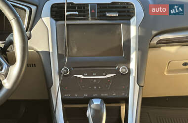 Седан Ford Fusion 2014 в 