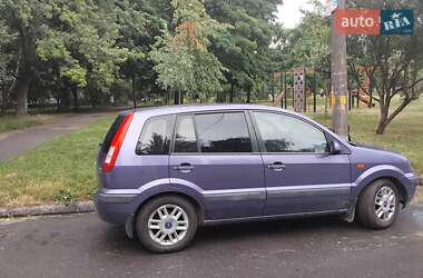 Хэтчбек Ford Fusion 2006 в 