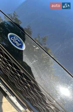 Седан Ford Fusion 2017 в 