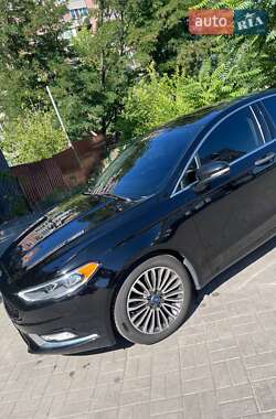 Седан Ford Fusion 2017 в 
